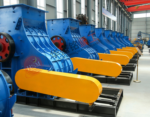 石灰雙級無篩底粉碎機(jī)如何避免堵塞問題？